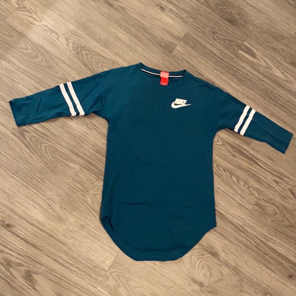 Nike 3/4 long sleeve shirt